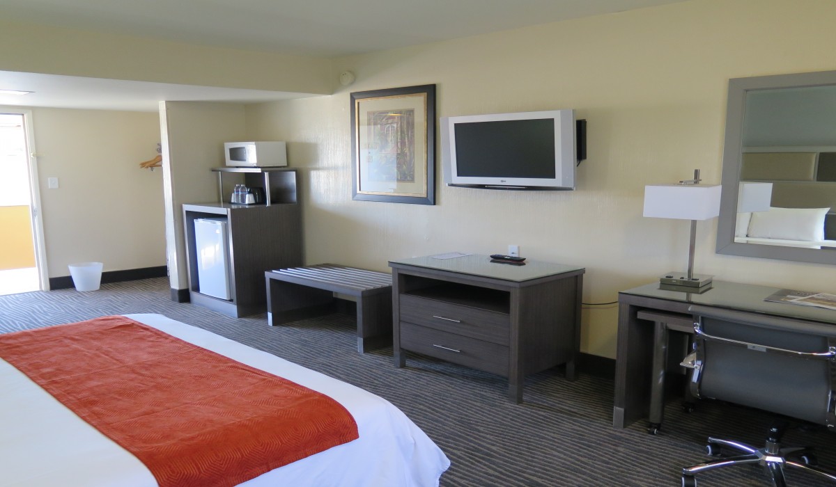 Deluxe King Room