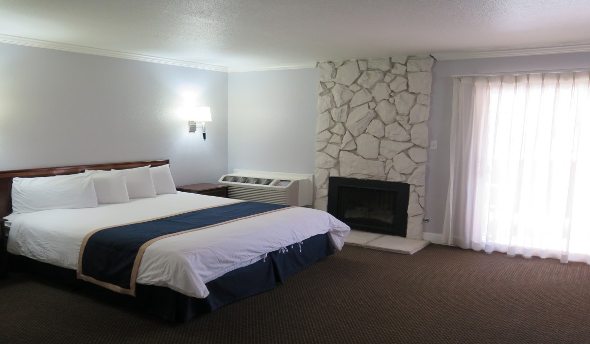 Suite with Fireplace